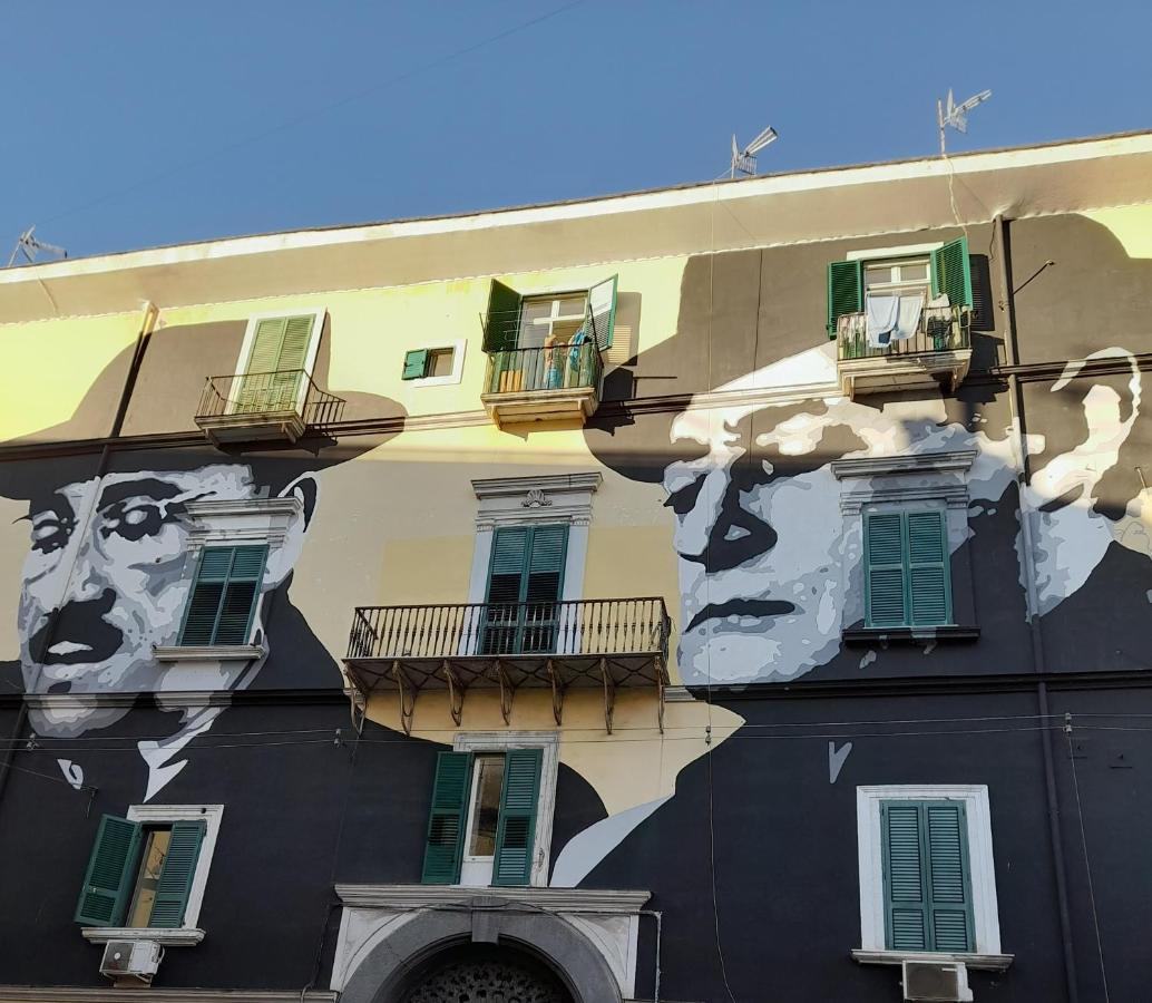 "Dint E Viche E Napule" Guest House Napoli Exterior foto